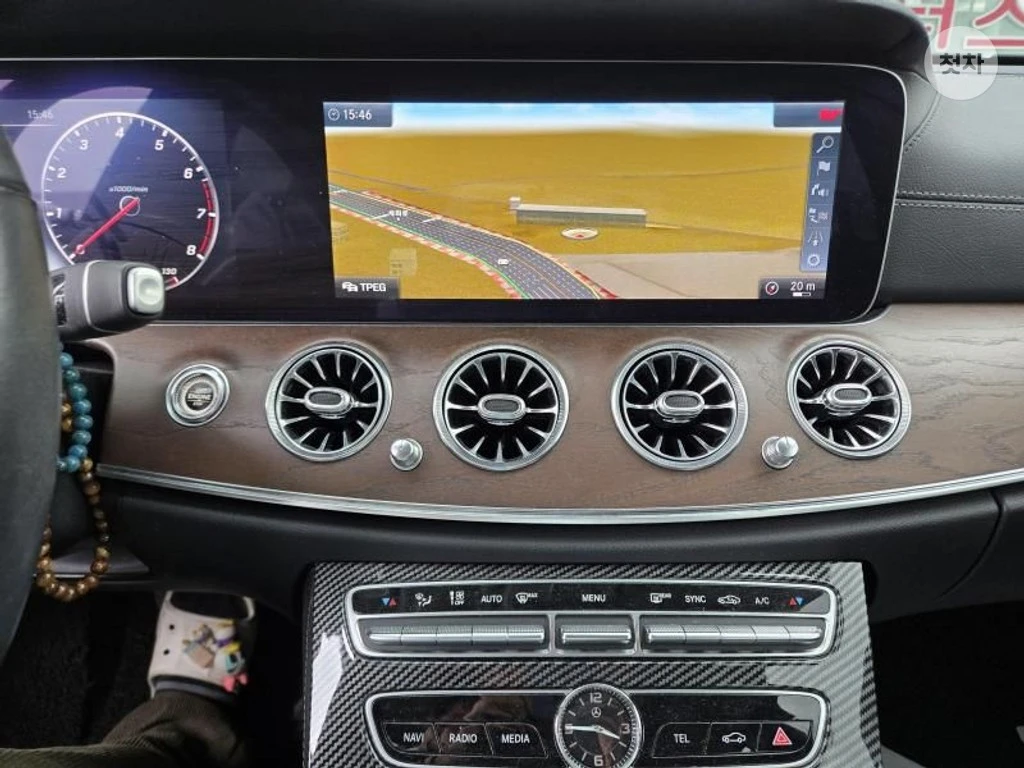 Mercedes-Benz E 300 AMG-LINE * FULL MAX* O�������� | Mobile.bg � ����������� 11
