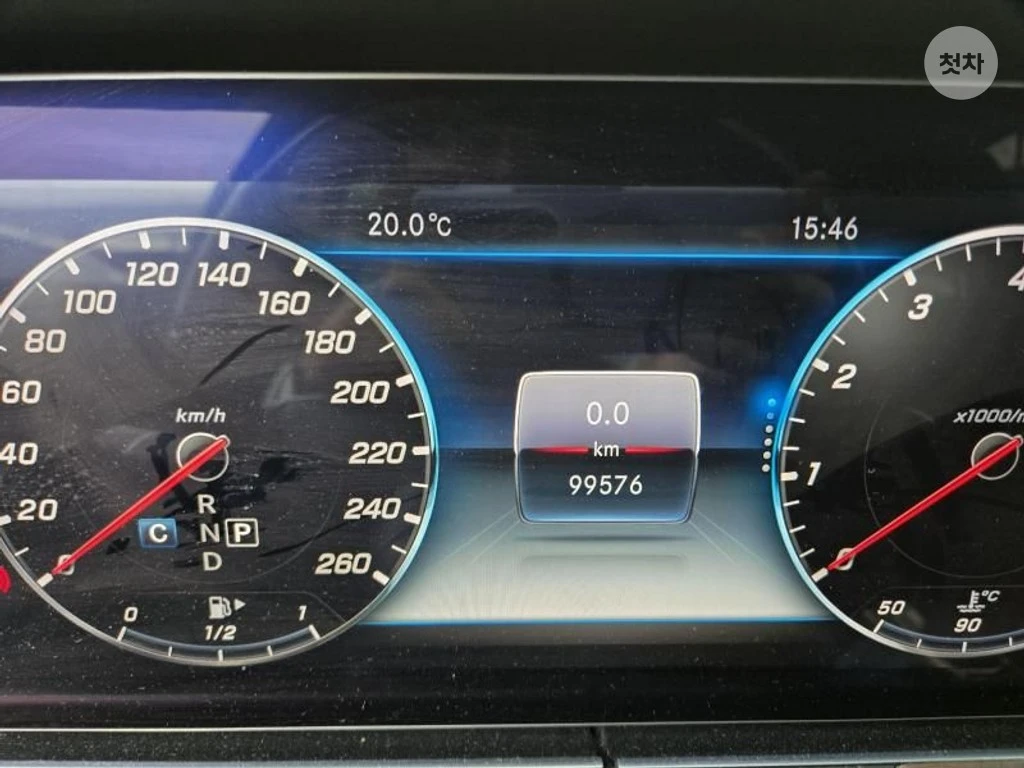 Mercedes-Benz E 300 AMG-LINE * FULL MAX* O�������� | Mobile.bg � ����������� 9