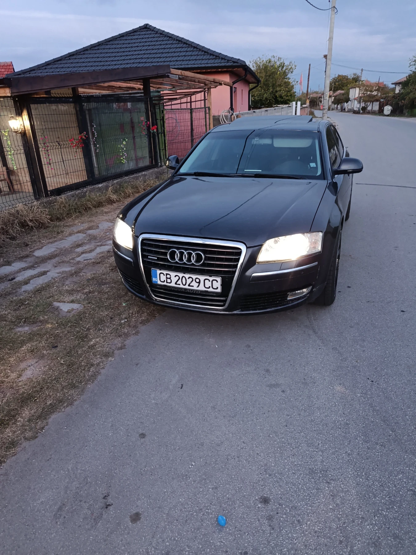 Audi A8, снимка 10 - Автомобили и джипове - 56683900