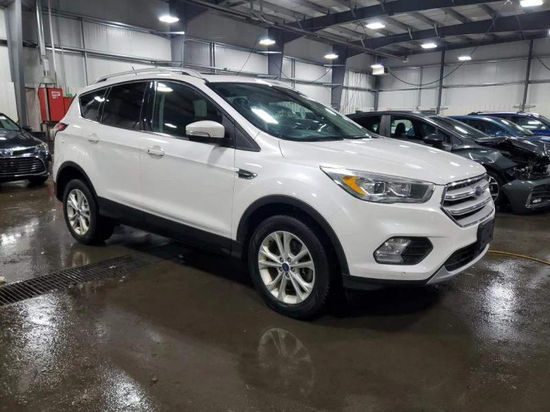 Ford Escape TITANIUM* Подгрев* Камера, снимка 4 - Автомобили и джипове - 48617369