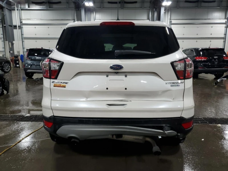 Ford Escape TITANIUM* Подгрев* Камера, снимка 6 - Автомобили и джипове - 48617369