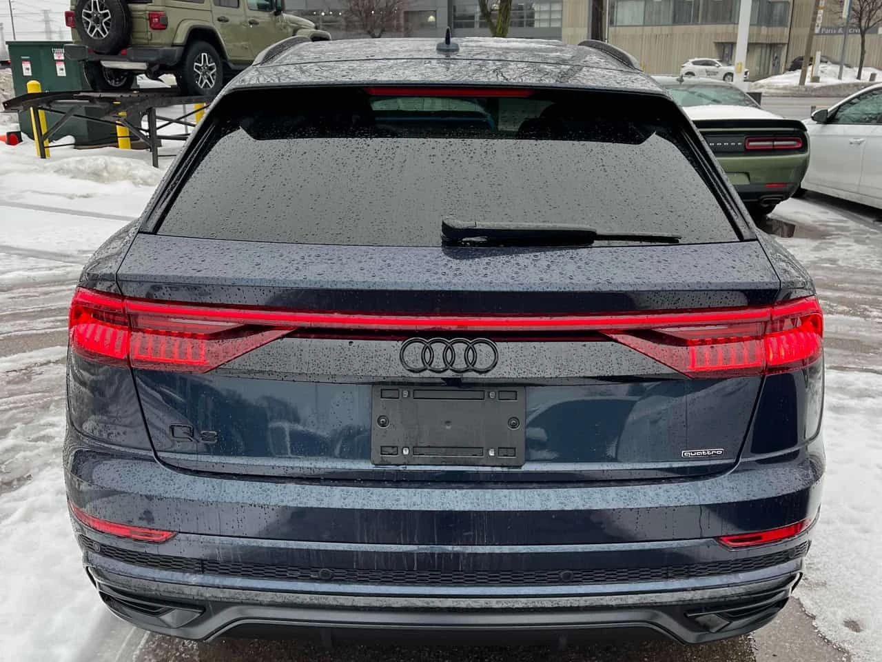 Audi Q8 Technik/360/HUD/ДИСТРОНИК/ОБДУХВАНЕ - изображение 5