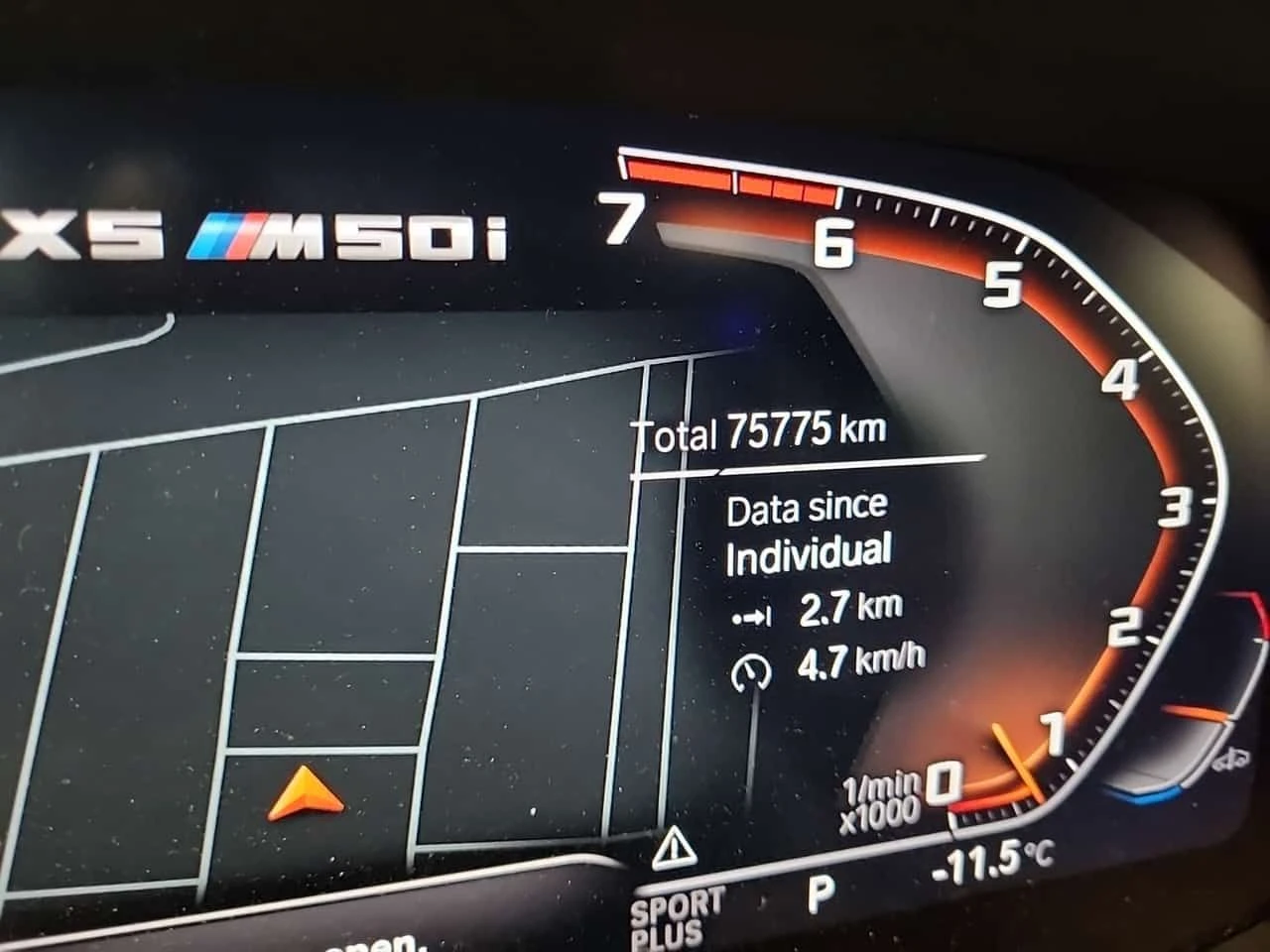 BMW X5 M50i | PANO | HUD | ПОДГРЕВИ | 360  - изображение 10