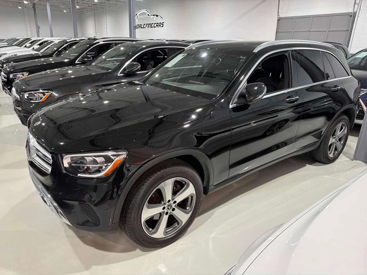 Mercedes-Benz GLC 300 CARFAX/360/PANO/АМБИЕНТНО, снимка 3 - Автомобили и джипове - 53730765