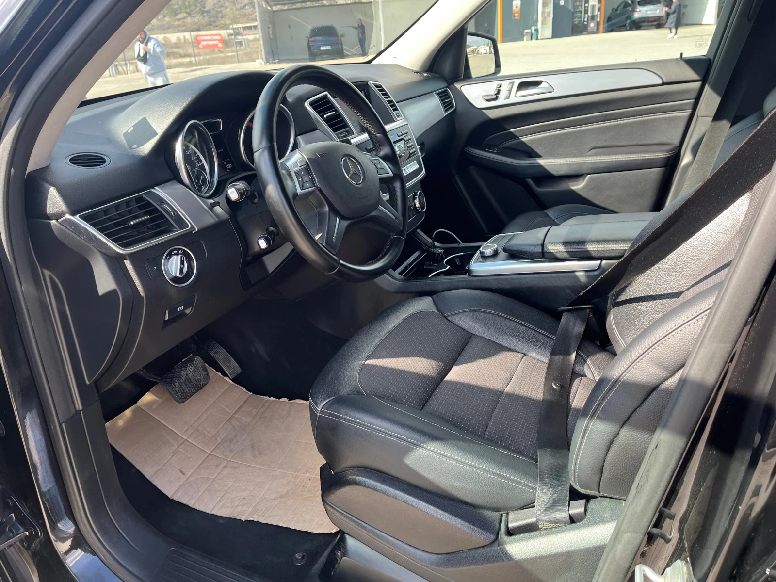 Mercedes-Benz ML 350  W166 , снимка 7 - Автомобили и джипове - 53988195