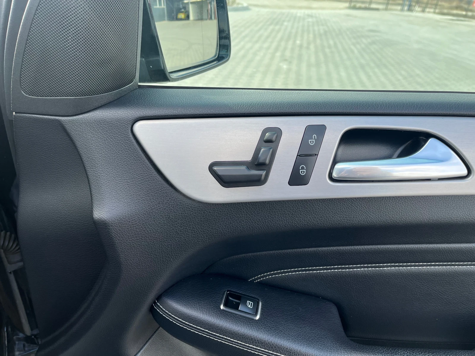 Mercedes-Benz ML 350  W166 , снимка 13 - Автомобили и джипове - 53988195