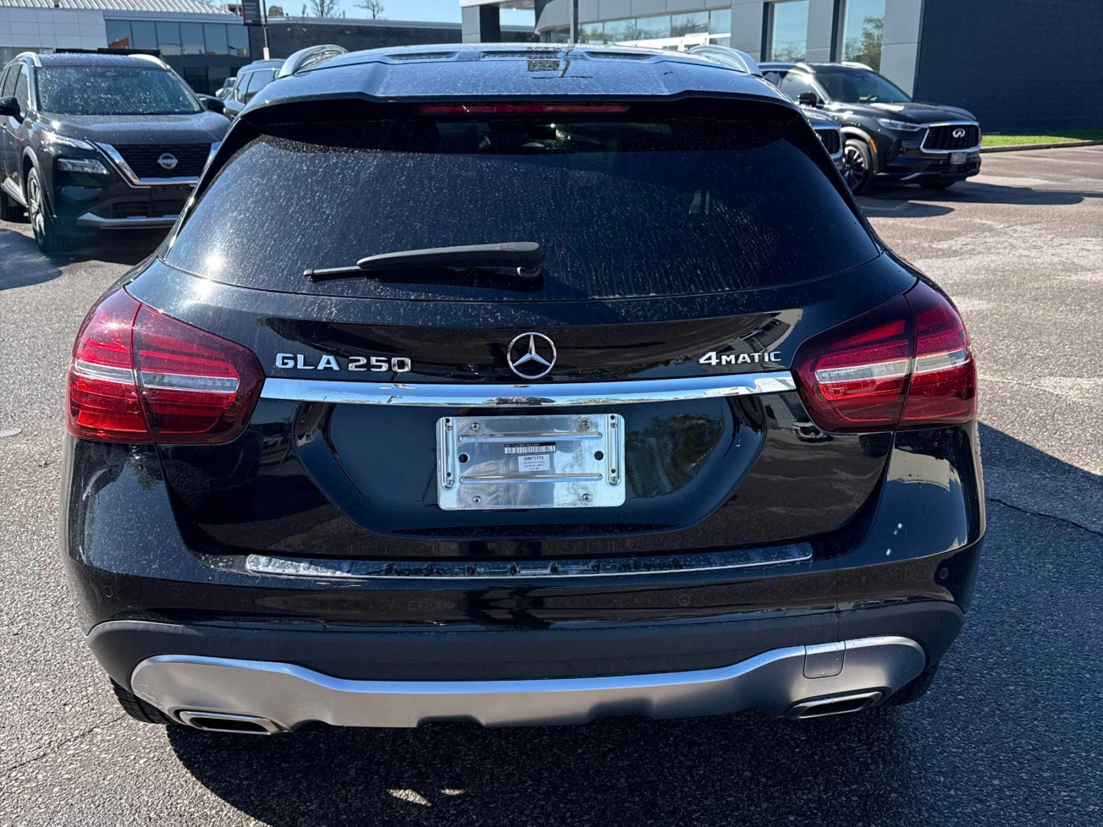 Mercedes-Benz GLA 250 4MATIC * FLEX FUEL * ПОДГРЕВ * ПАНОРАМА * CARFAX, снимка 4 - Автомобили и джипове - 54731211