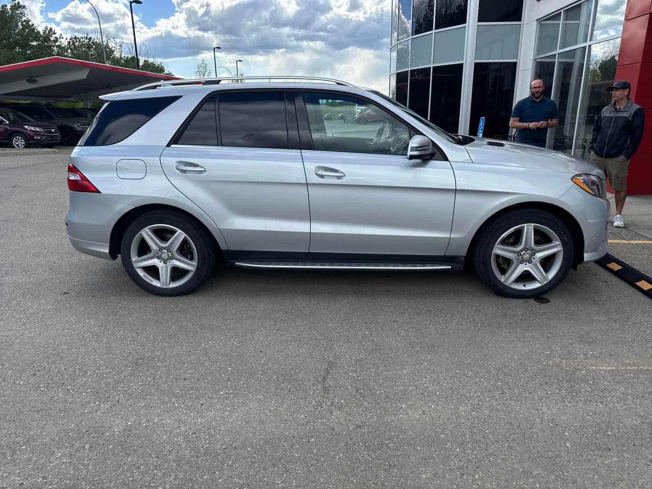 Mercedes-Benz ML 350 * BlueTEC * АВТОКРЕДИТ БЕЗ ПЪРВОНАЧАЛНА ВНОСКА* , снимка 3 - Автомобили и джипове - 54814306
