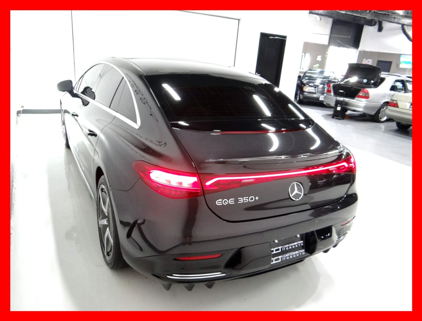 Mercedes-Benz EQE Plus | Panoramic Roof | 360 Camera | Autopilot, снимка 5 - Автомобили и джипове - 54871061