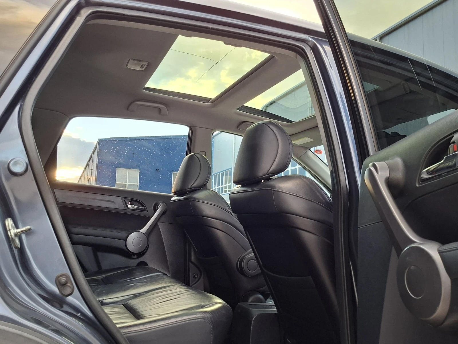 Honda Cr-v Executive , снимка 9 - Автомобили и джипове - 55096274