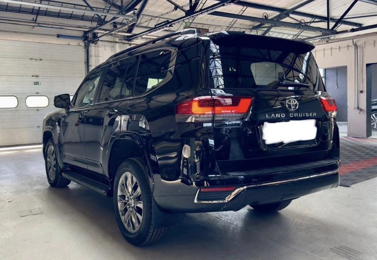 Toyota Land cruiser 300 3.3 D-4D Executive 306HP 4x4 2024г. Гаранция !, снимка 5 - Автомобили и джипове - 55113700