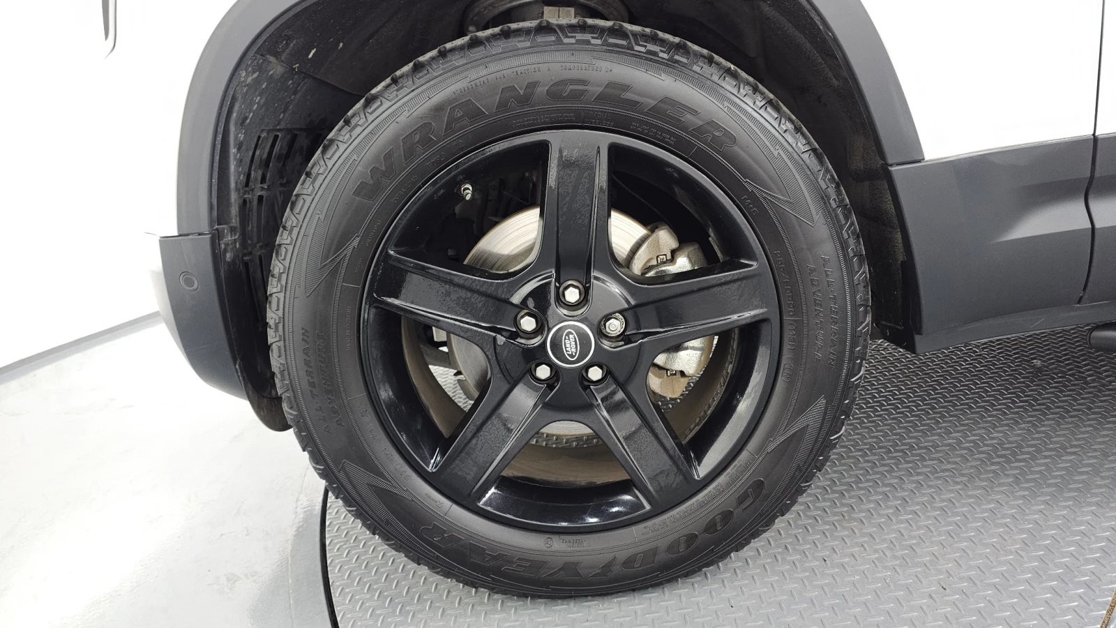 Land Rover Defender D240* BLIND SPOT* 360* ЛЮК* ПОДГРЕВ ВОЛАН* КРАЙНА , снимка 5 - Автомобили и джипове - 55383920