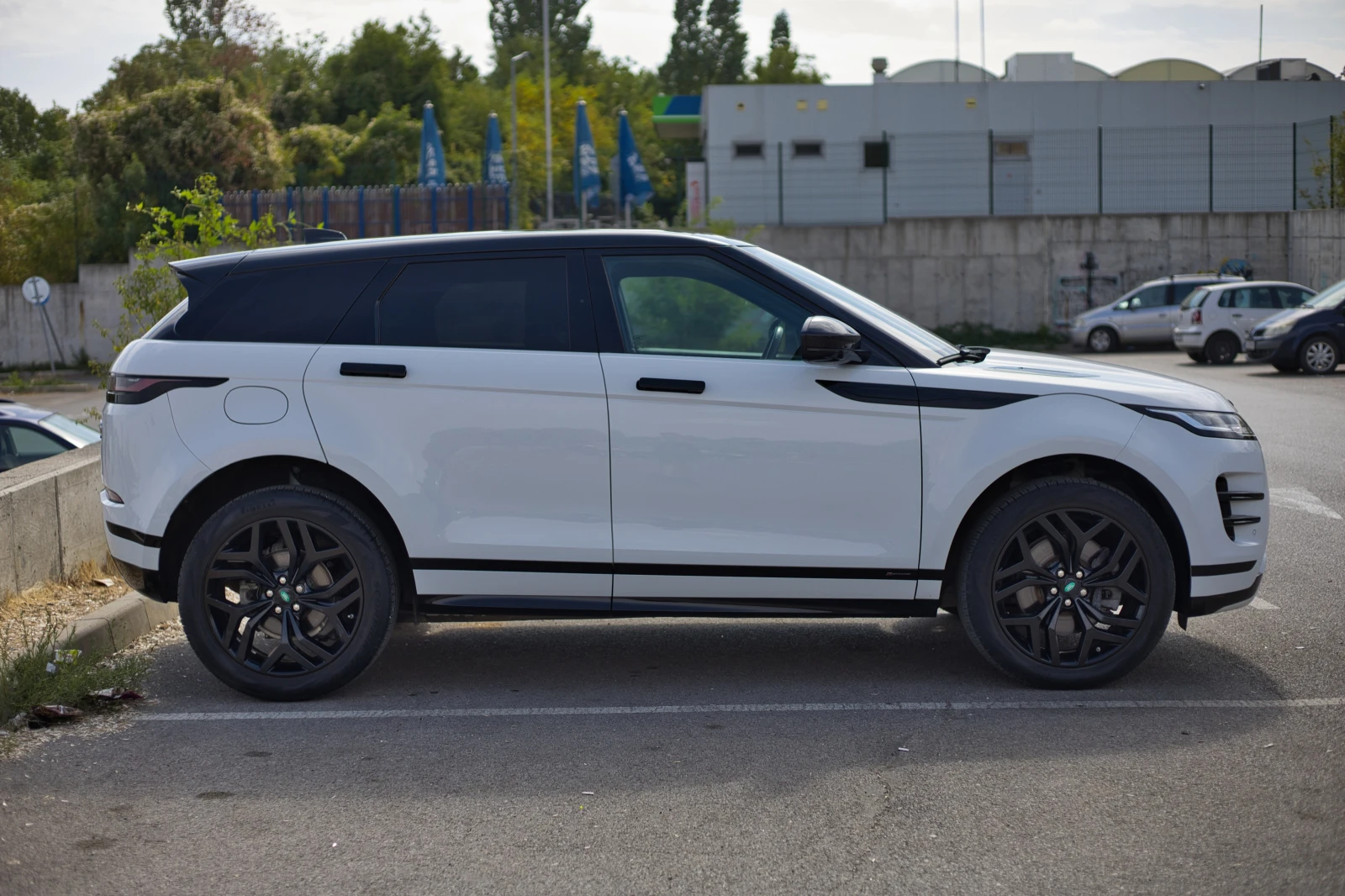 Land Rover Range Rover Evoque 2.0 P200 DYNAMIC, снимка 4 - Автомобили и джипове - 55682608