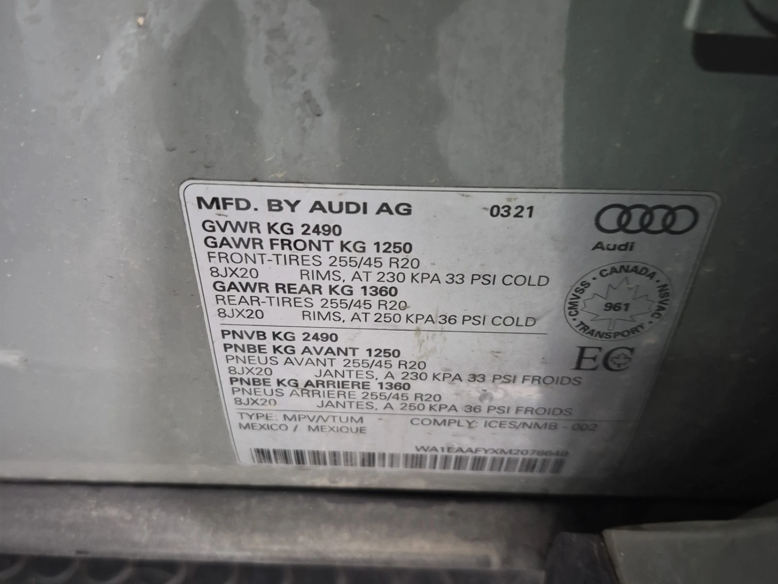 Audi Q5 PROGRESSIV / NARDO GREY / DISTRONIC / CARFAX, снимка 15 - Автомобили и джипове - 55831941