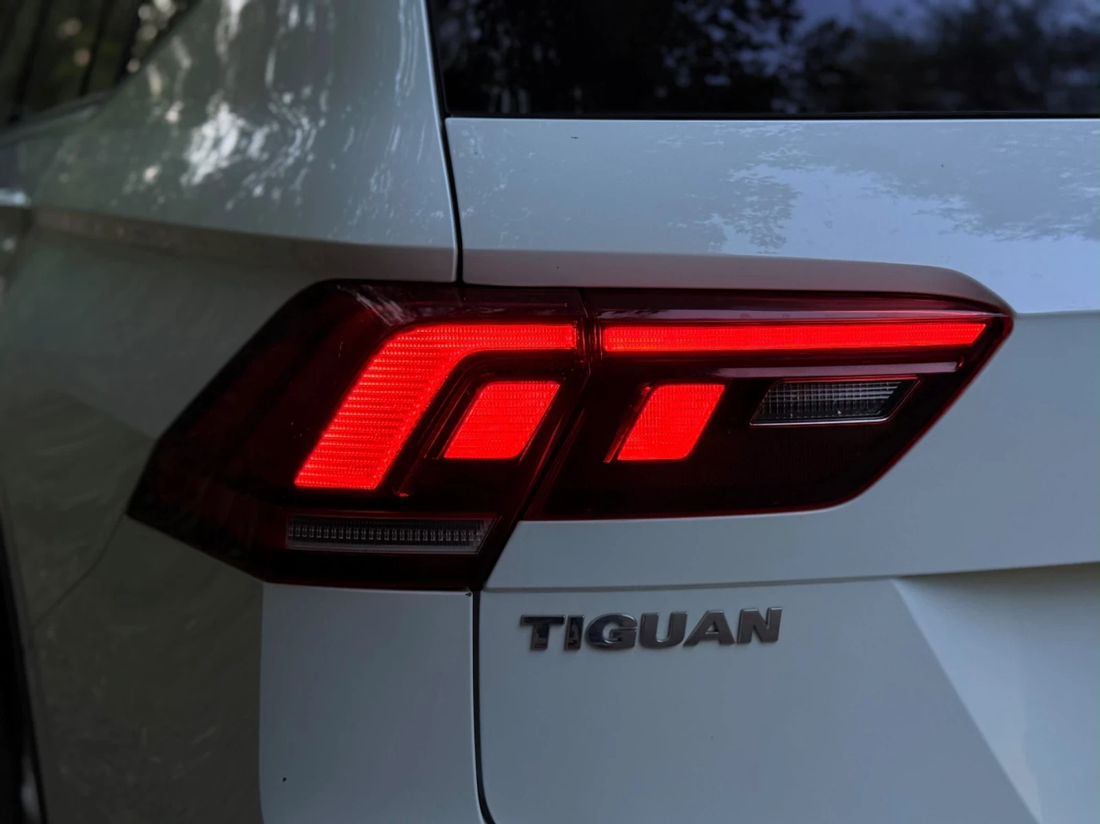VW Tiguan, снимка 7 - Автомобили и джипове - 56208529