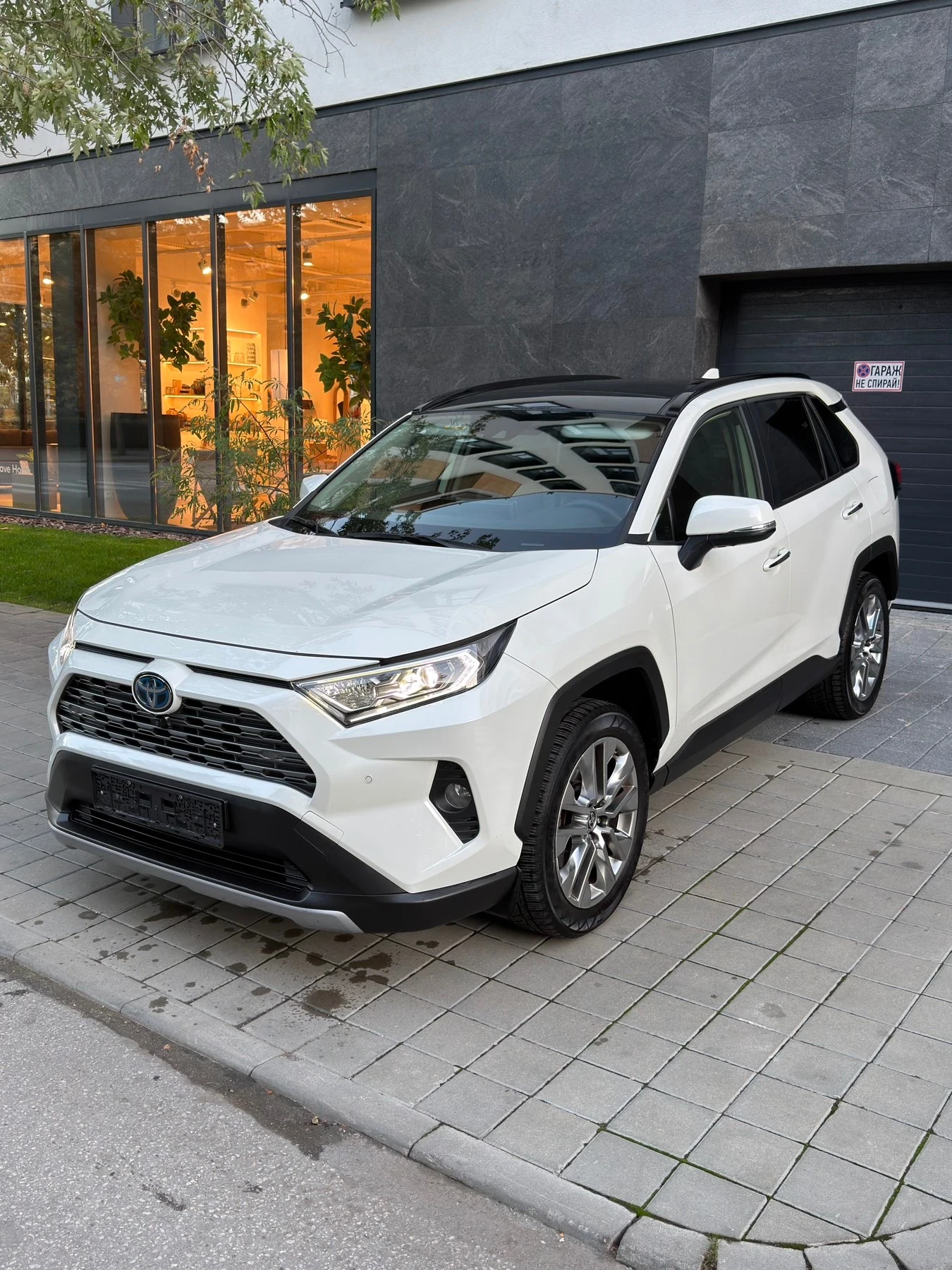 Toyota Rav4 2.5 Hybrid 4x4  PREMIUM 
