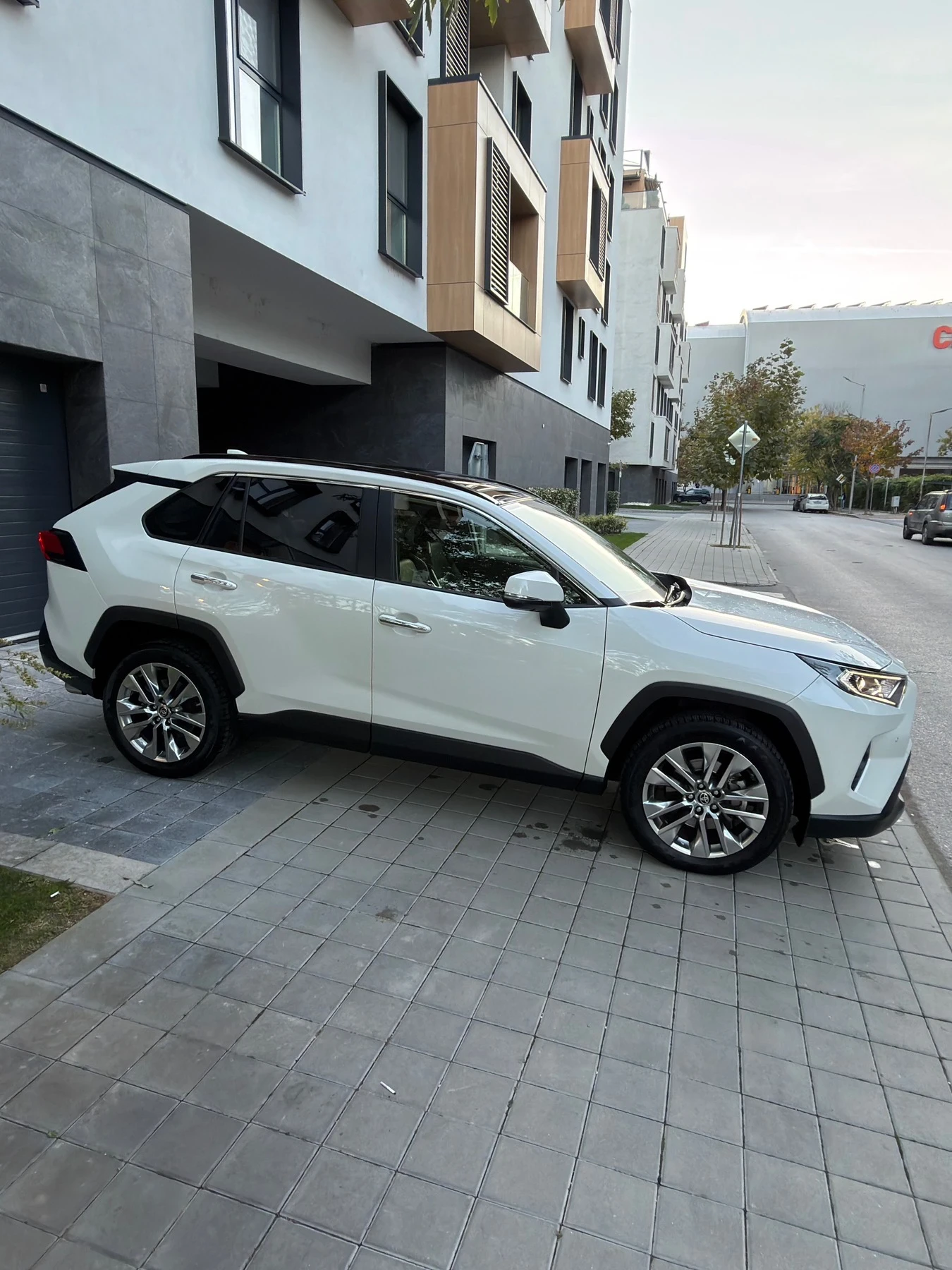 Toyota Rav4 2.5 Hybrid 4x4  PREMIUM  | Mobile.bg � ����������� 5