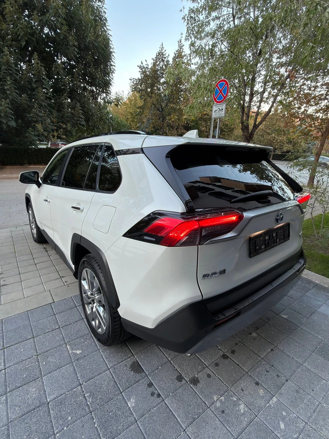 Toyota Rav4 2.5 Hybrid 4x4  PREMIUM  | Mobile.bg � ����������� 6