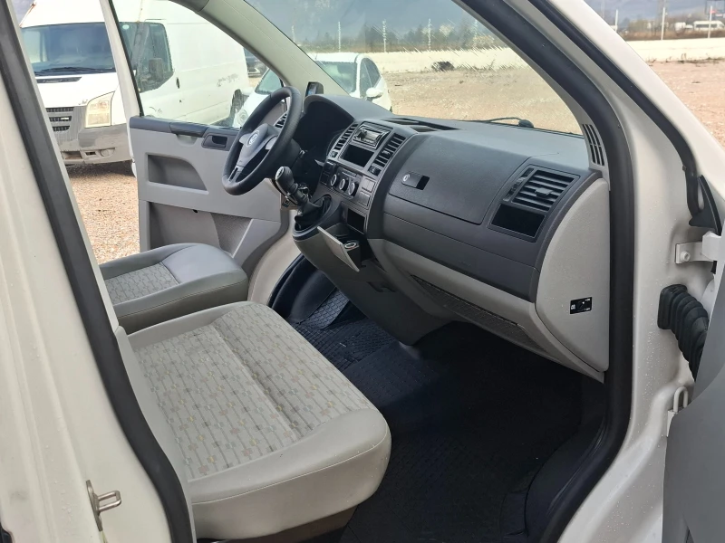 VW Transporter 2.0TDI/Клима/Хладилен/220V/Euro5B, снимка 10 - Бусове и автобуси - 52635872