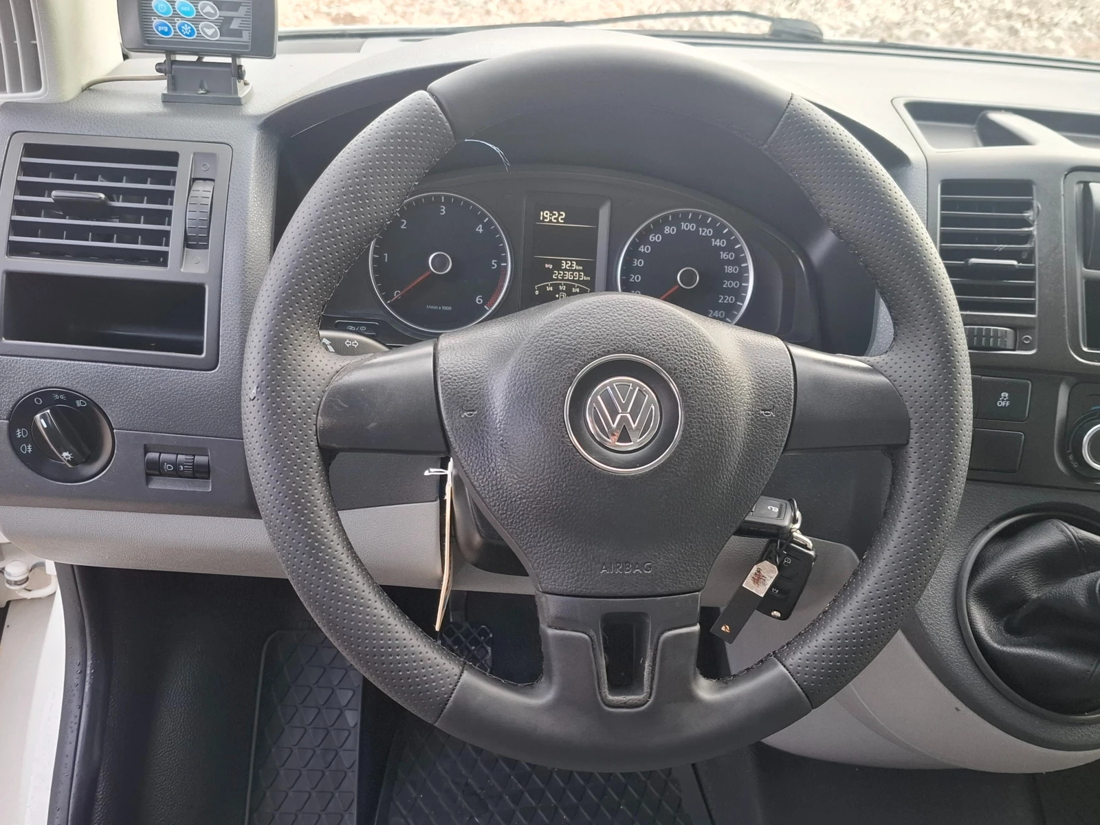 VW Transporter 2.0TDI/Клима/Хладилен/220V/Euro5B - изображение 8