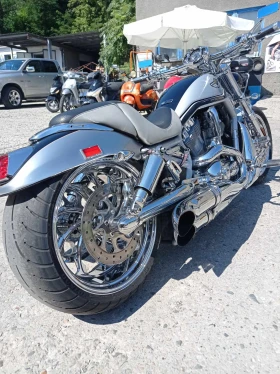 Harley-Davidson V-Rod Custom, снимка 8