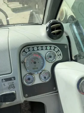 Телескопичен товарач Claas Scorpion 7040, снимка 9