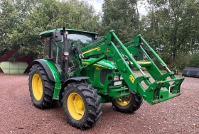 Трактор John Deere 5720, снимка 1