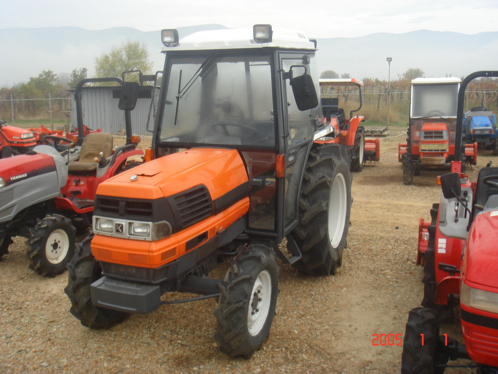 Трактор Kubota СКАЙТРАК, снимка 1