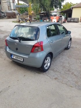 Toyota Yaris 1.3vvt, снимка 4