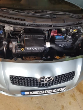 Toyota Yaris 1.3vvt, снимка 2