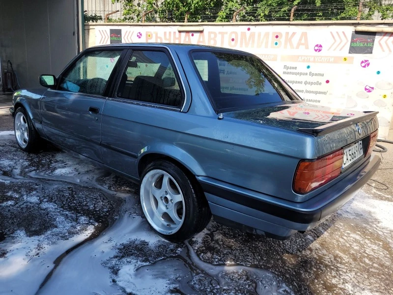 BMW 318 1.8 IS, снимка 5 - Автомобили и джипове - 47325595