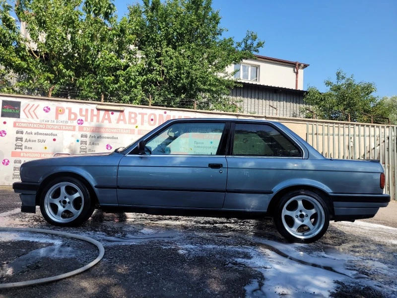 BMW 318 1.8 IS, снимка 4 - Автомобили и джипове - 47325595