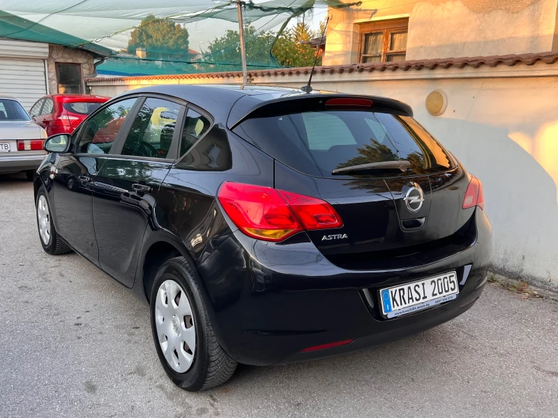 Opel Astra 1, 6I , снимка 4 - Автомобили и джипове - 47335757