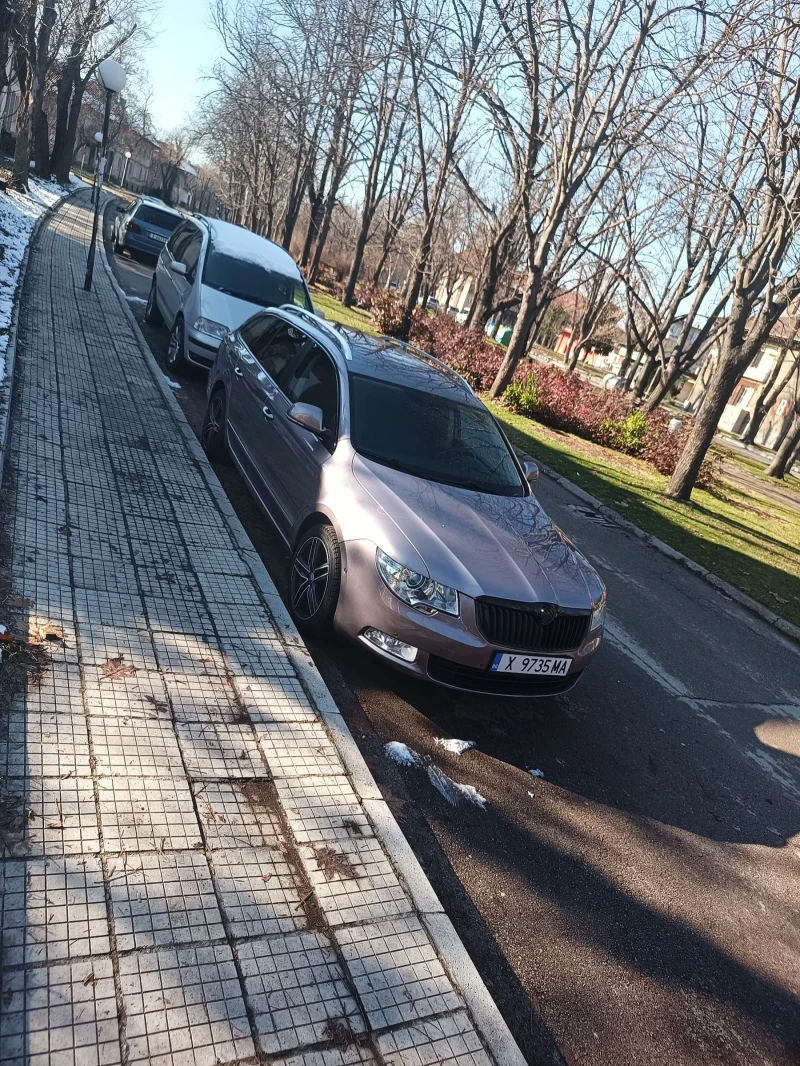 Skoda Superb, снимка 3 - Автомобили и джипове - 48386556