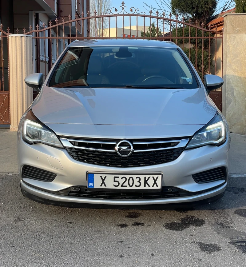 Opel Astra 1.6 CDTI 110 k.с , снимка 3 - Автомобили и джипове - 52517499