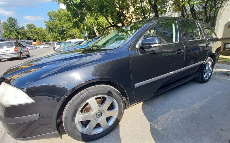 Skoda Octavia, снимка 2 - Автомобили и джипове - 52621360
