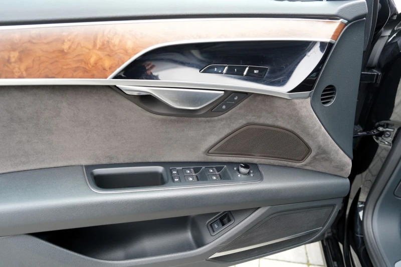 Audi A8 55 TFSI Quattro, снимка 6 - Автомобили и джипове - 51342422