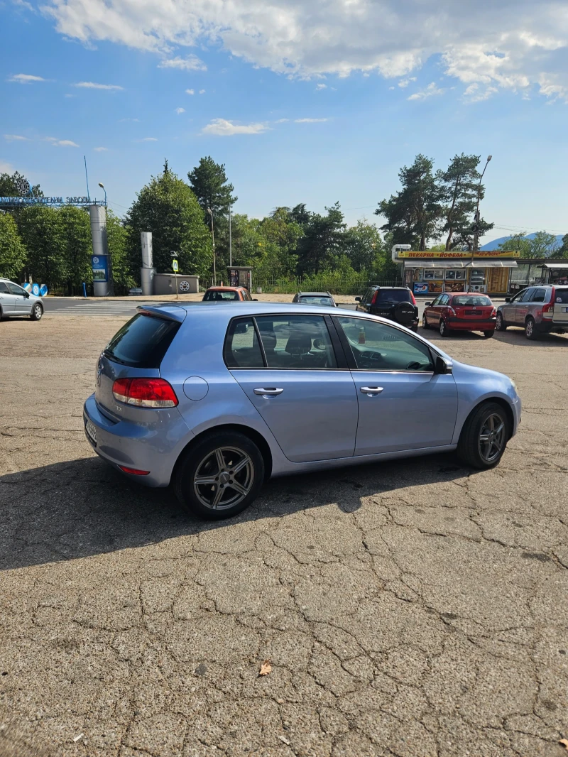 VW Golf, снимка 5 - Автомобили и джипове - 52530514