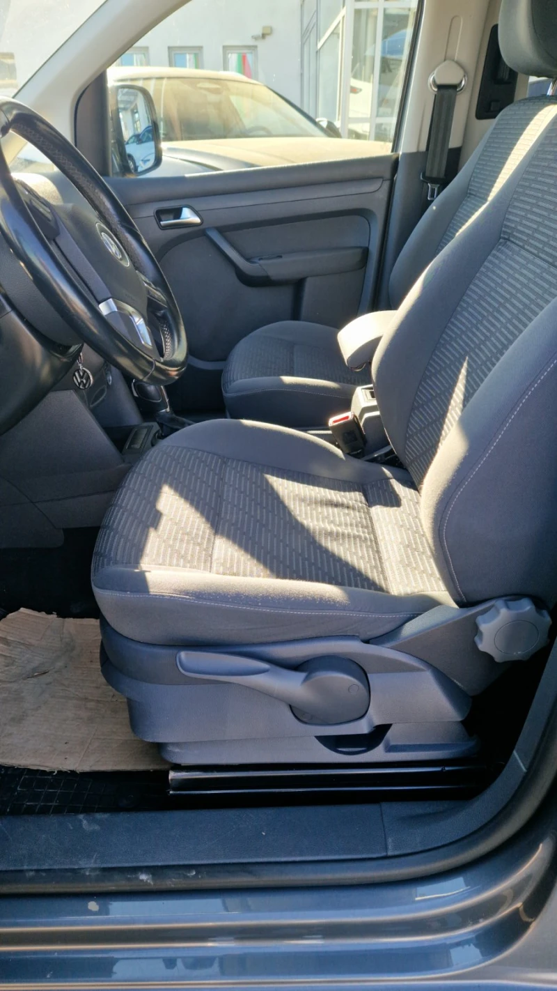 VW Caddy 2.0TDI 4MOTION DSG, снимка 9 - Автомобили и джипове - 52066197