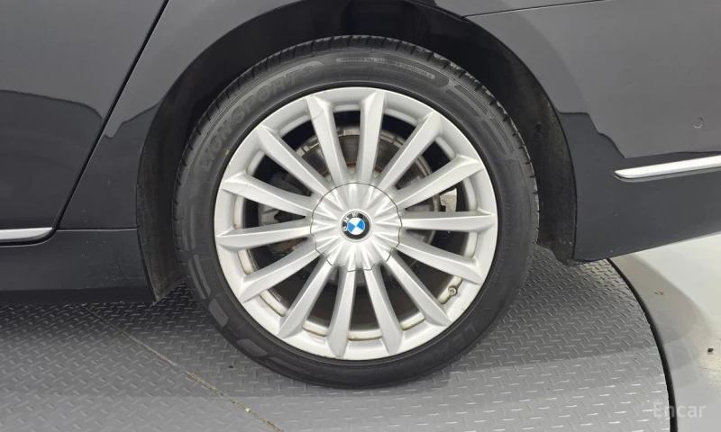 BMW 730, снимка 5 - Автомобили и джипове - 53280275