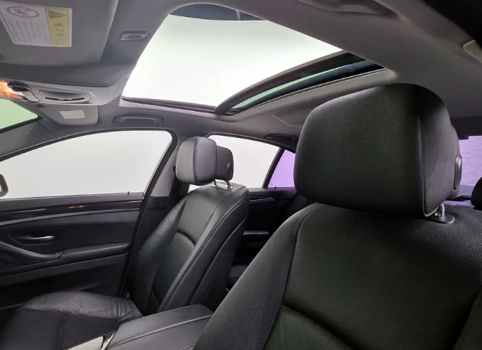 BMW 520 d, снимка 13 - Автомобили и джипове - 52751030