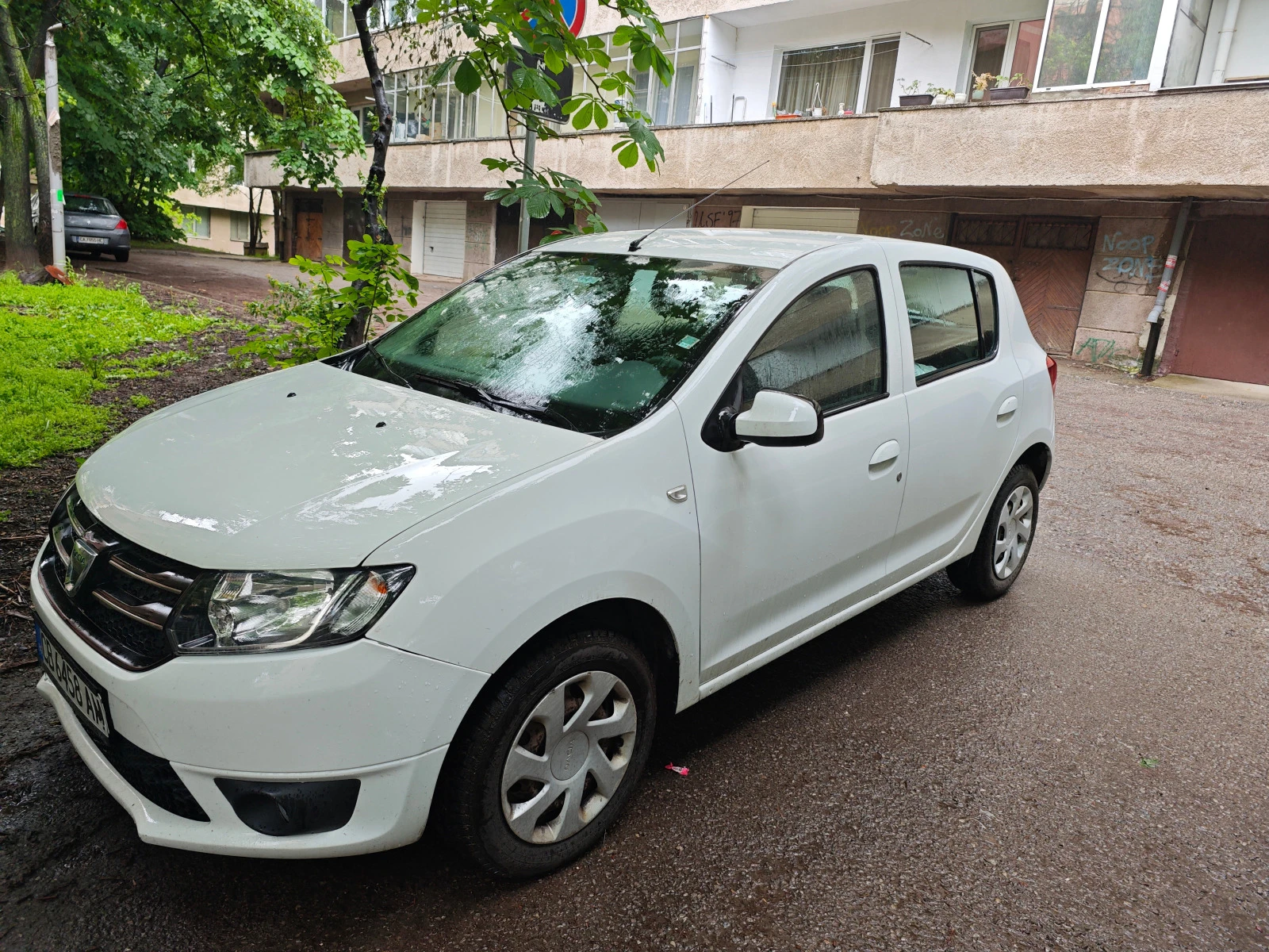 Dacia Sandero 1.5 DCI - изображение 2