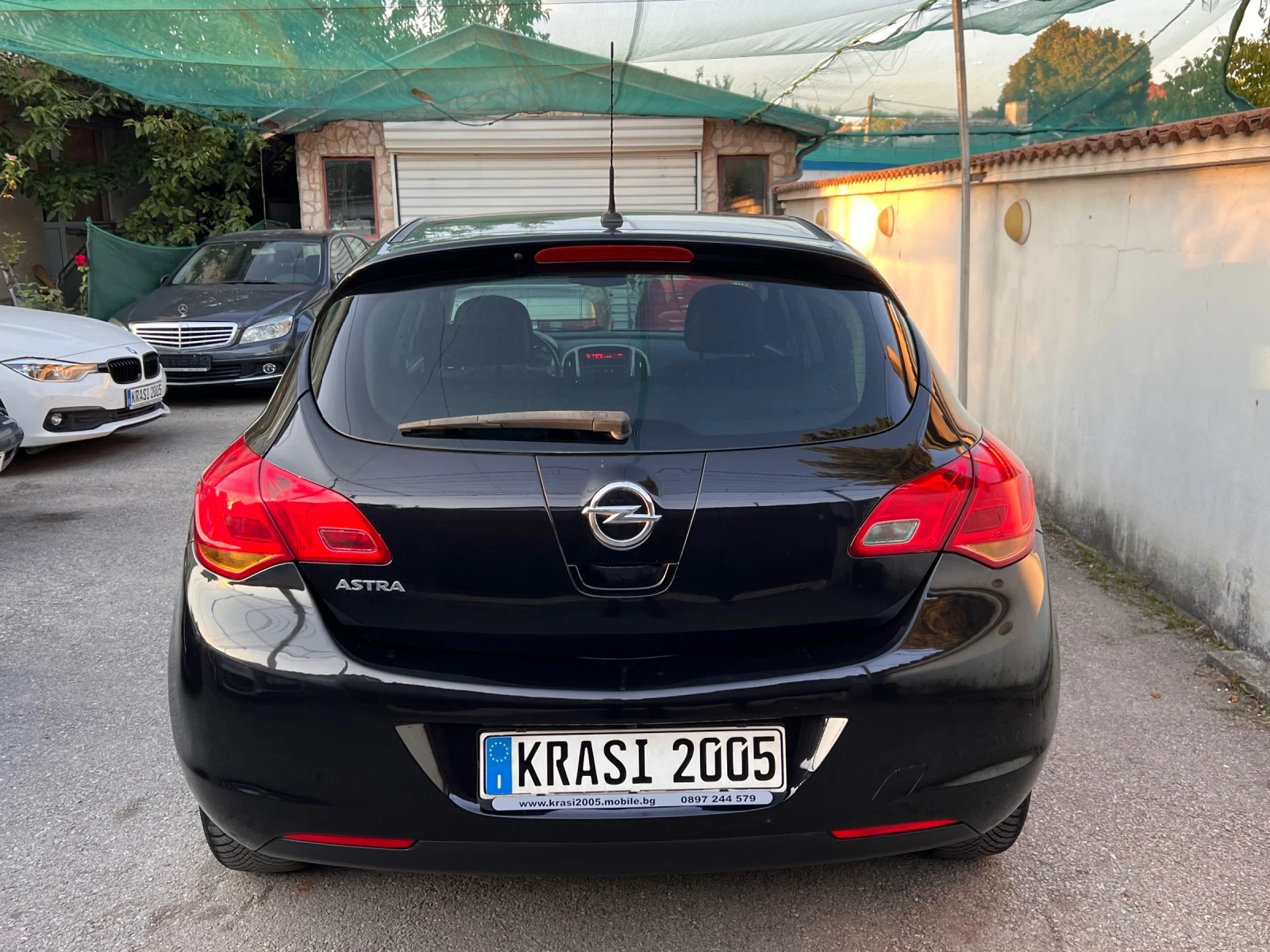 Opel Astra 1, 6I  - изображение 5