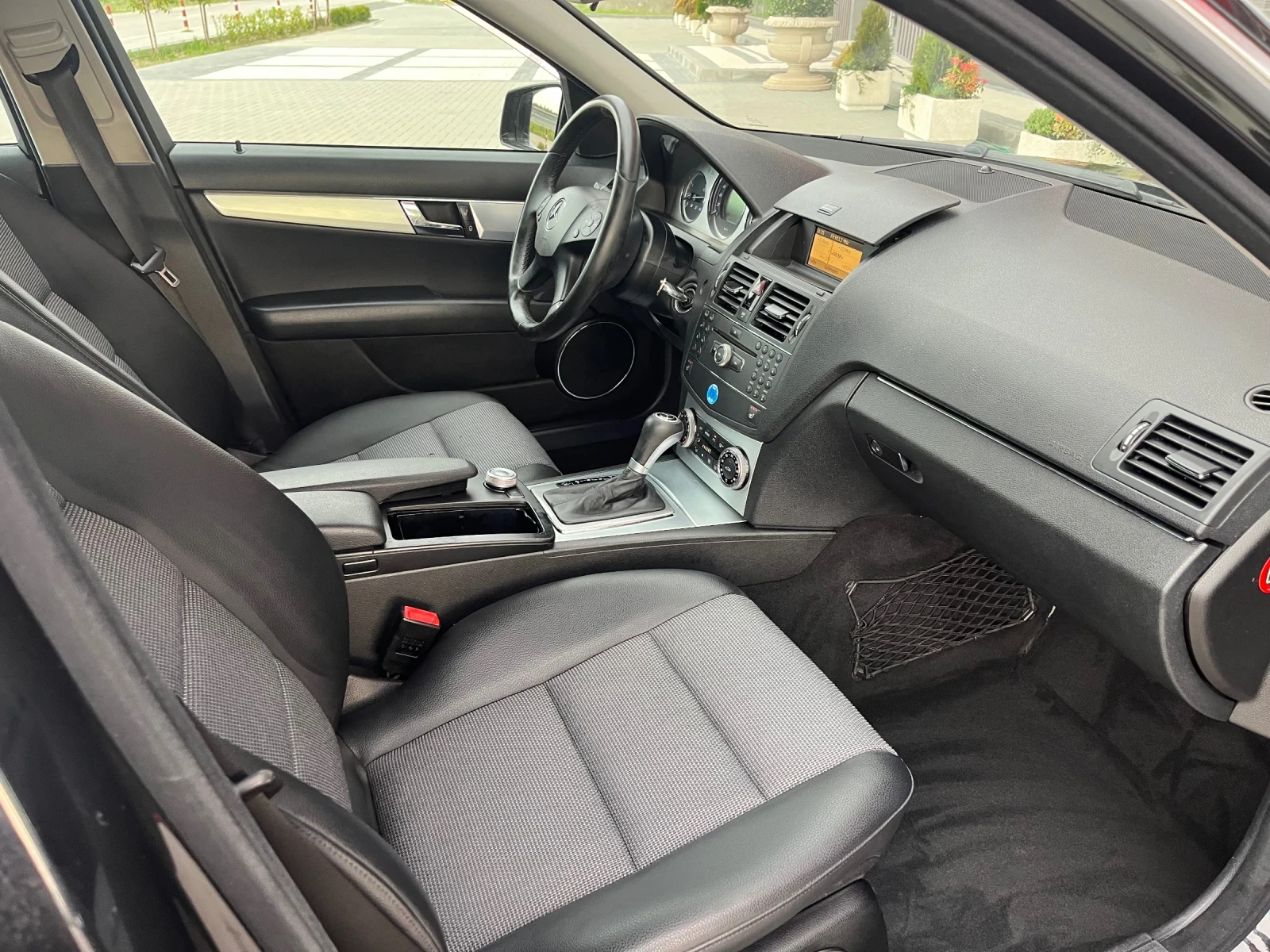 Mercedes-Benz C 220 Avantgarde - изображение 10