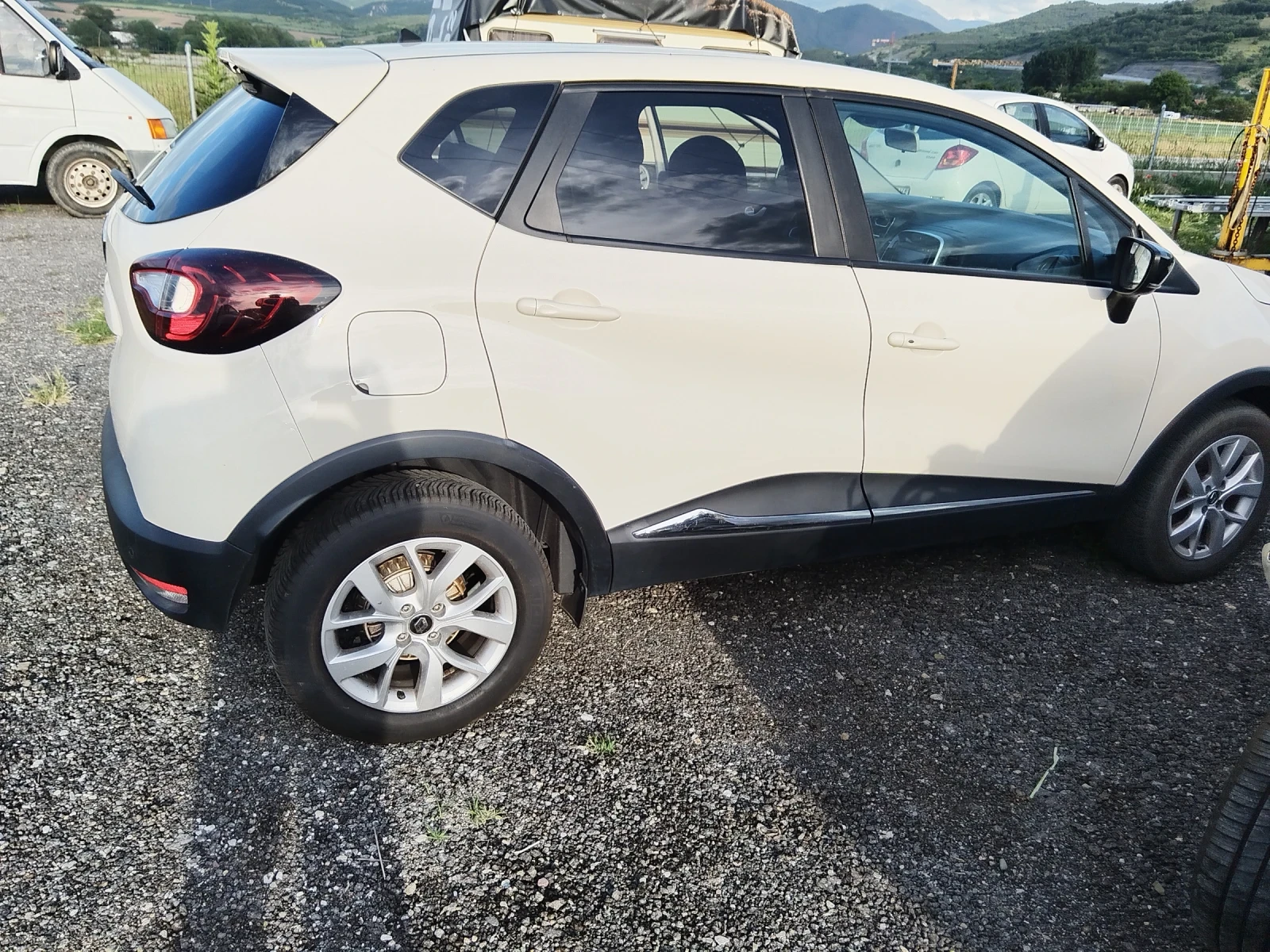 Renault Captur  - изображение 7