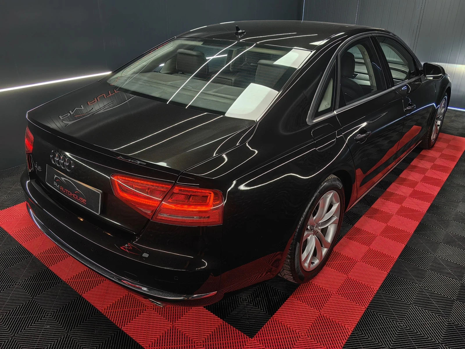 Audi A8 3.0TDI* DESIGN* BOSE* ВАКУМ* МАСАЖ* DISTR* ОБДУХ*  - изображение 4
