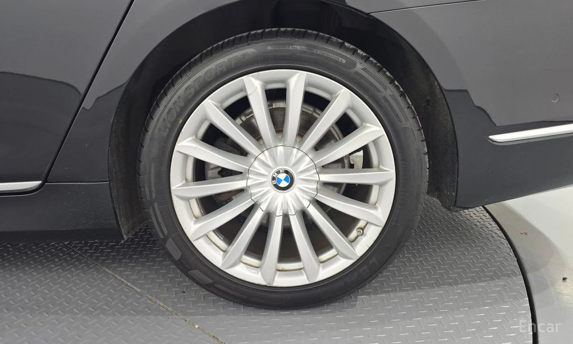 BMW 730  - изображение 5