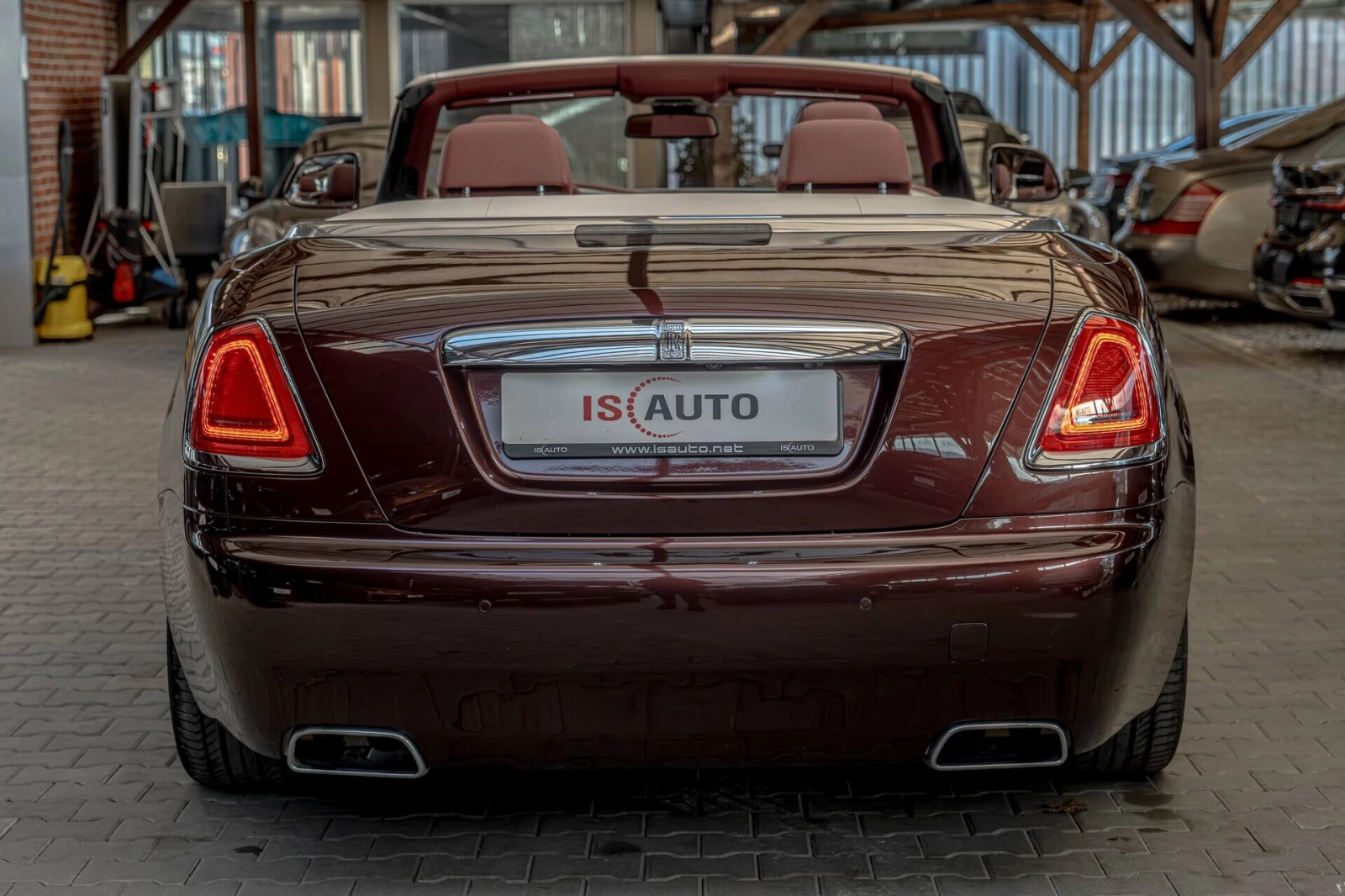 Rolls-Royce Dawn 6.6 V12/Two-Tone/Night Vision/Distronic/Lane Assis, снимка 4 - Автомобили и джипове - 53801763