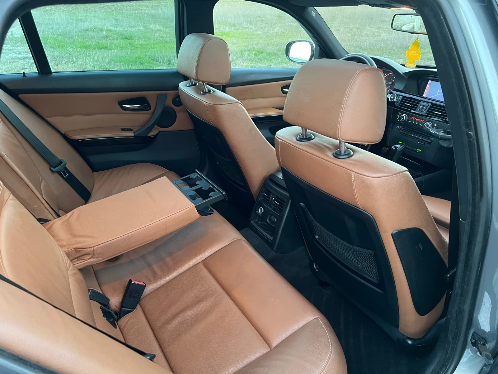 BMW 330 M-packet, снимка 12 - Автомобили и джипове - 53830273