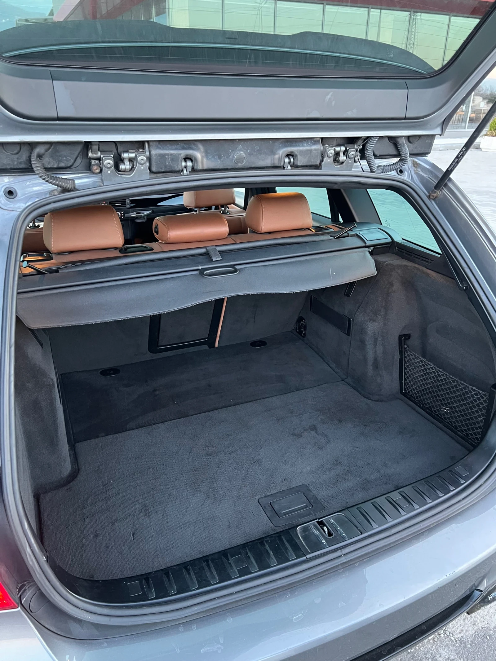 BMW 330 M-packet, снимка 13 - Автомобили и джипове - 53830273